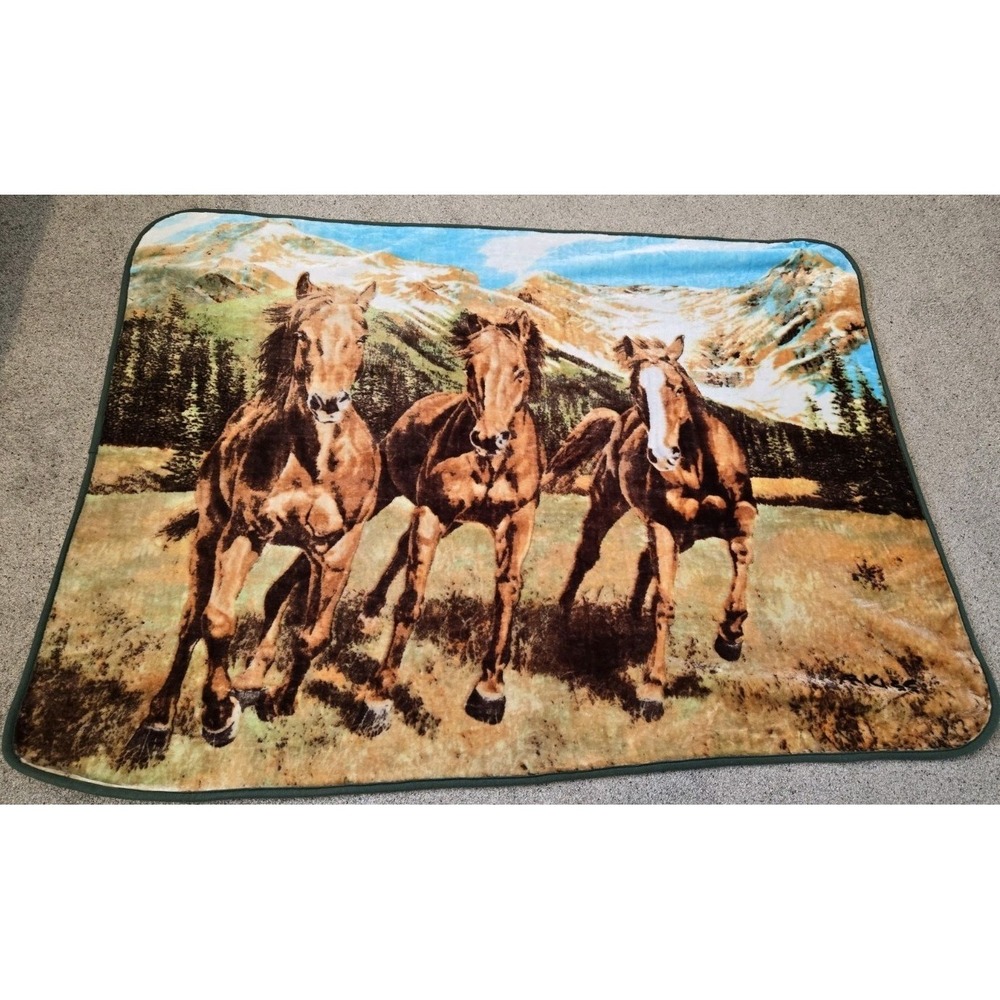 The Northwest Company Horse Cozy Throw Blanket 63.5 x 48 Western Cabin‎ Lodge